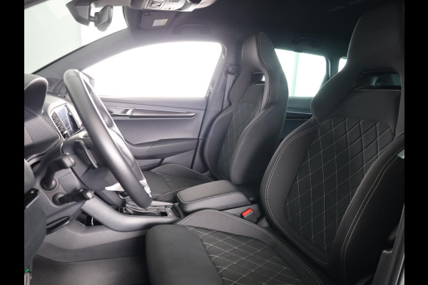 Škoda Karoq 1.5 TSI ACT Sportline Business 150 pk Automaat (DSG) | Verlengde garantie | Navigatie via App | Parkeersensoren | Achteruitrijcamera | Adaptieve cruise control | Stoelverwarming v/a | Verwarmde voorruit |