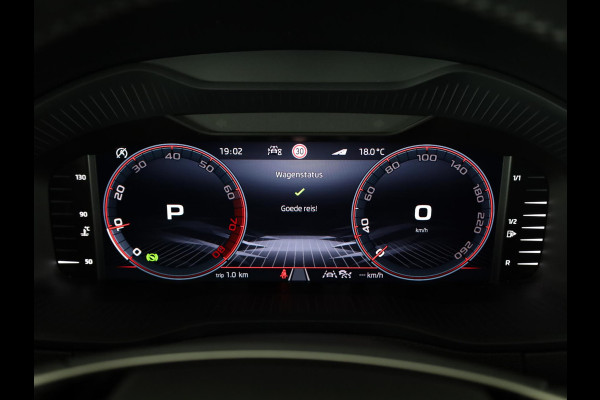Škoda Karoq 1.5 TSI ACT Sportline Business 150 pk Automaat (DSG) | Verlengde garantie | Navigatie via App | Parkeersensoren | Achteruitrijcamera | Adaptieve cruise control | Stoelverwarming v/a | Verwarmde voorruit |