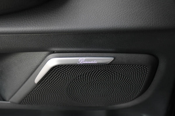 Mercedes-Benz V-Klasse 300d / AMG / Exclusive / DC / 4-Matic / Luchtv / Elec Stoel / Burmester / Vol Opties / NIEUWSTAAT