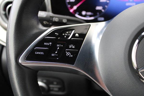 Mercedes-Benz V-Klasse 300d / AMG / Exclusive / DC / 4-Matic / Luchtv / Elec Stoel / Burmester / Vol Opties / NIEUWSTAAT