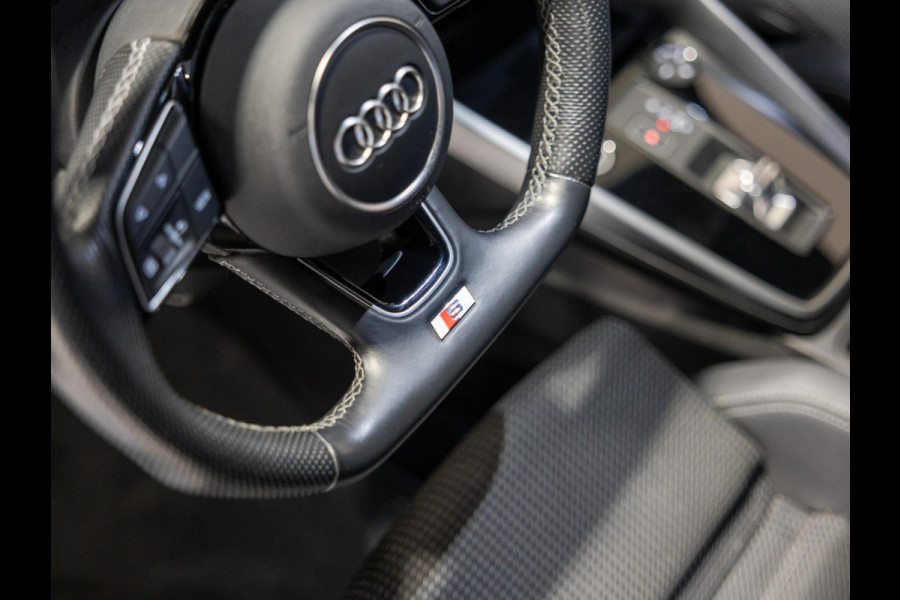 Audi A3 Sportback 30 TFSI S-Line edition / 110pk / NAP / Afgevlakt stuurwiel /