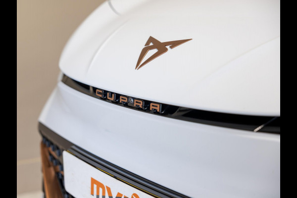 CUPRA Born Copper Edition One 62 kWh SOH 91% / 204pk / Panorama dak / Rondomzicht camera / Elektrische stoelverstelling /