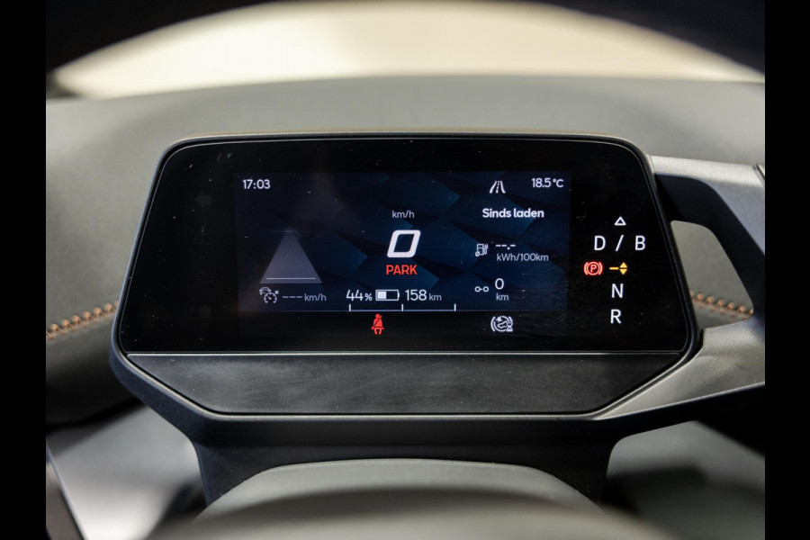 CUPRA Born Copper Edition One 62 kWh SOH 91% / 204pk / Panorama dak / Rondomzicht camera / Elektrische stoelverstelling /