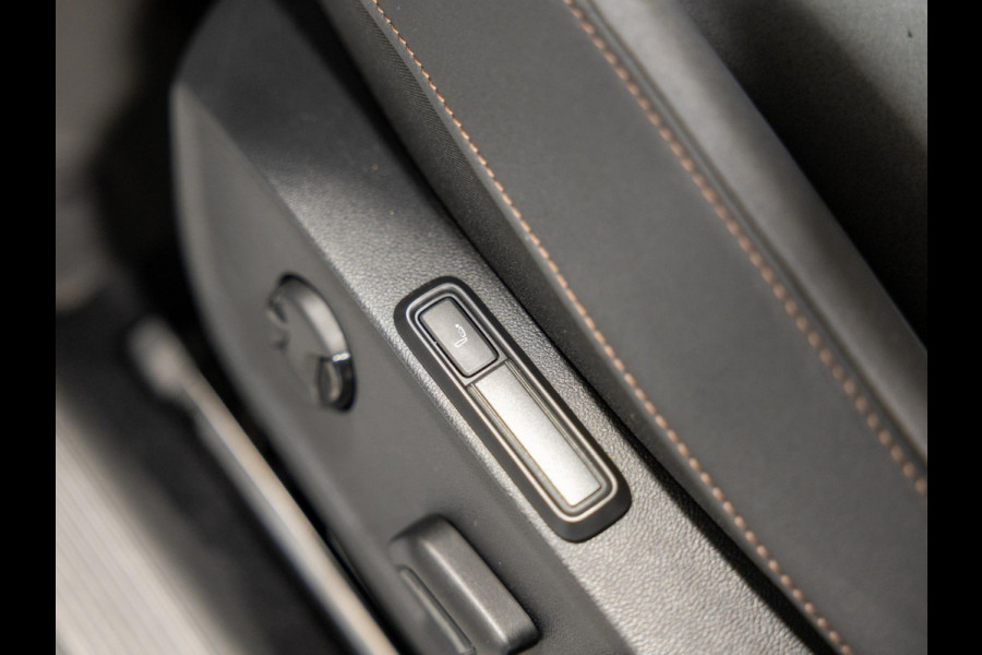 CUPRA Born Copper Edition One 62 kWh SOH 91% / 204pk / Panorama dak / Rondomzicht camera / Elektrische stoelverstelling /