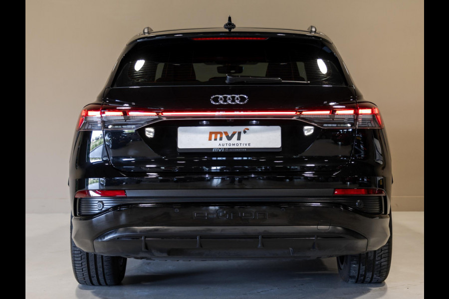 Audi Q4 e-tron 40 S-Line Competition 77 kWh SOH 93% / 204pk / Achteruitrij camera / Ruitjesbekleding / Head-up display /