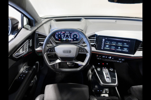 Audi Q4 e-tron 40 S-Line Competition 77 kWh SOH 93% / 204pk / Achteruitrij camera / Ruitjesbekleding / Head-up display /