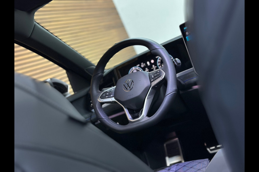 Volkswagen Passat Variant 1.5 eHybrid R-Line Black Edition | Garantie tot 2031 |272PK| Pano | Matrix | HUD | Massage | Trekhaak