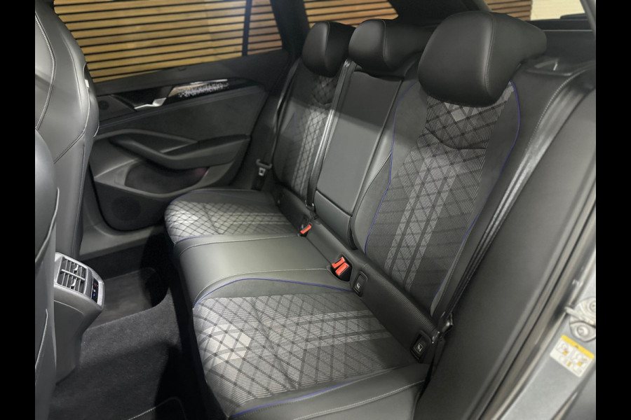 Volkswagen Passat Variant 1.5 eHybrid R-Line Black Edition | Garantie tot 2031 |272PK| Pano | Matrix | HUD | Massage | Trekhaak