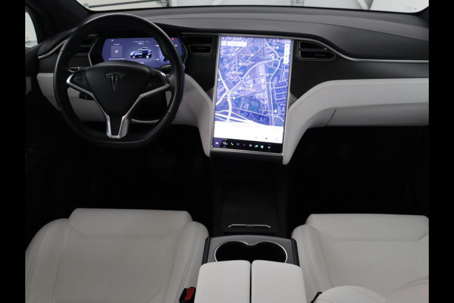 Tesla Model X 75D Base | SOH 88,4% | Leder | Memory | Cruise Control | Stuur/stoel verwarming | Camera | Park assist | Sfeerverlichting | Climate control