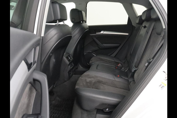 Audi Q5 50 TFSI e quattro S edition | SOH 85,5% | Panoramadak | Half leder | Stoelverwarming | Adaptive cruise | Dodehoek detectie | Camera | Park assist | Navigatie | Bluetooth | Climate control