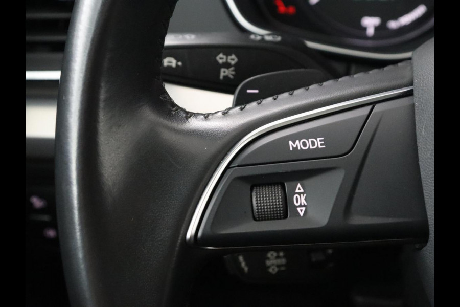 Audi Q5 50 TFSI e quattro S edition | SOH 85,5% | Panoramadak | Half leder | Stoelverwarming | Adaptive cruise | Dodehoek detectie | Camera | Park assist | Navigatie | Bluetooth | Climate control