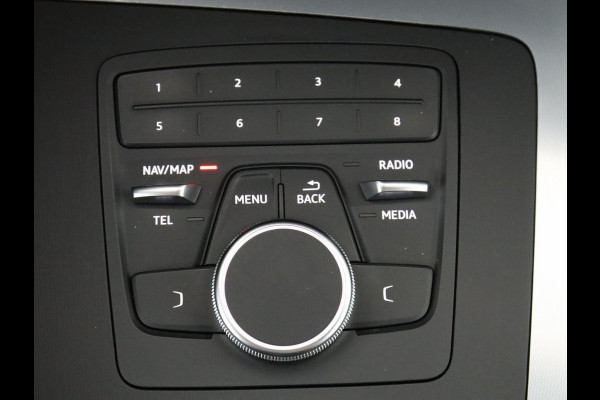 Audi Q5 50 TFSI e quattro S edition | SOH 85,5% | Panoramadak | Half leder | Stoelverwarming | Adaptive cruise | Dodehoek detectie | Camera | Park assist | Navigatie | Bluetooth | Climate control