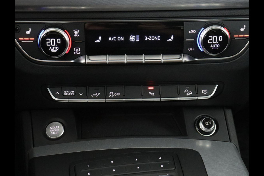 Audi Q5 50 TFSI e quattro S edition | SOH 85,5% | Panoramadak | Half leder | Stoelverwarming | Adaptive cruise | Dodehoek detectie | Camera | Park assist | Navigatie | Bluetooth | Climate control