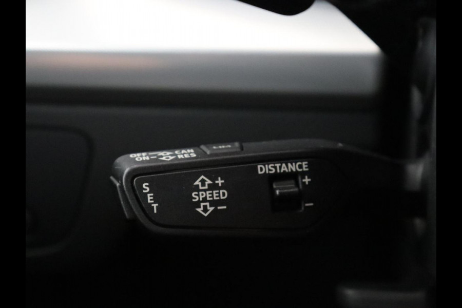 Audi Q5 50 TFSI e quattro S edition | SOH 85,5% | Panoramadak | Half leder | Stoelverwarming | Adaptive cruise | Dodehoek detectie | Camera | Park assist | Navigatie | Bluetooth | Climate control