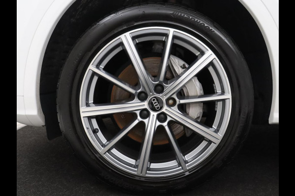 Audi Q5 50 TFSI e quattro S edition | SOH 85,5% | Panoramadak | Half leder | Stoelverwarming | Adaptive cruise | Dodehoek detectie | Camera | Park assist | Navigatie | Bluetooth | Climate control