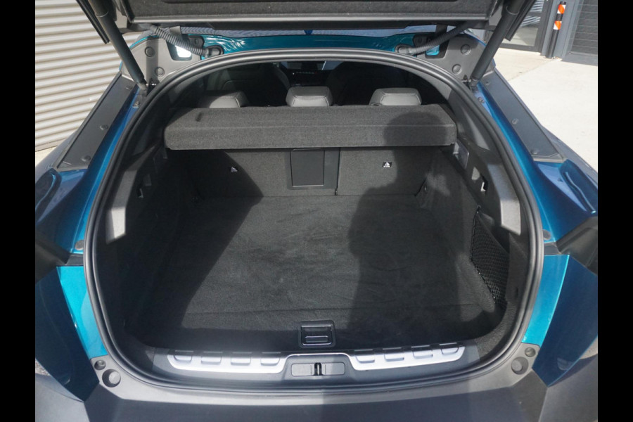 Peugeot e-408 GT Avantage 58 kWh Panoramadak SoH 99%