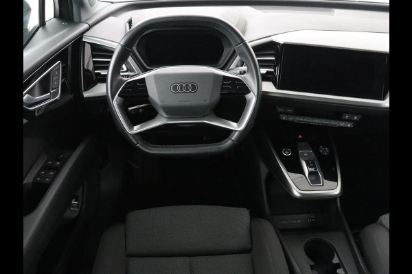Audi Q4 e-tron 40 Launch edition Advanced 77 kWh | SOH 89,7% | Cruise control | Stoelverwarming | Park assist | Navigatie | Carplay |Climate control