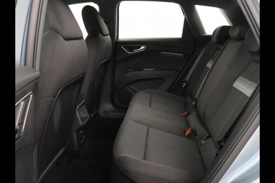 Audi Q4 e-tron 40 Launch edition Advanced 77 kWh | SOH 89,7% | Cruise control | Stoelverwarming | Park assist | Navigatie | Carplay |Climate control