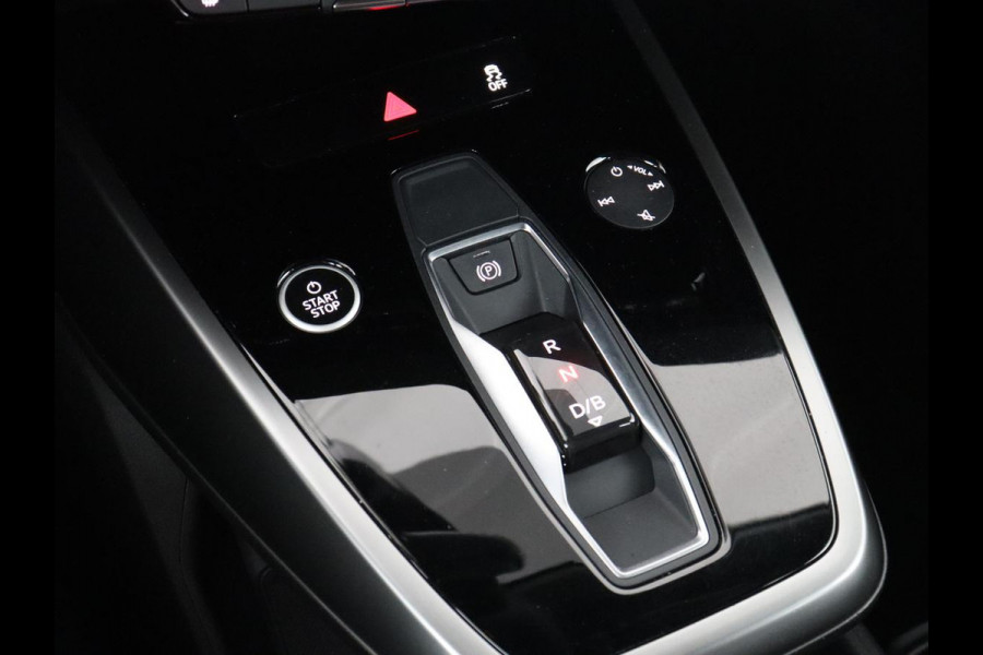 Audi Q4 e-tron 40 Launch edition Advanced 77 kWh | SOH 89,7% | Cruise control | Stoelverwarming | Park assist | Navigatie | Carplay |Climate control