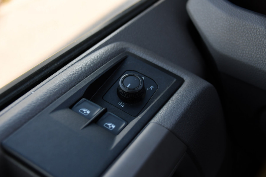 MAN TGE 3.180 35 2.0 L3H2 DC PB Edition Camera, Cruise, Carplay, LED, 177pk, Automaat, Sensoren, Multimedia, Uniek!