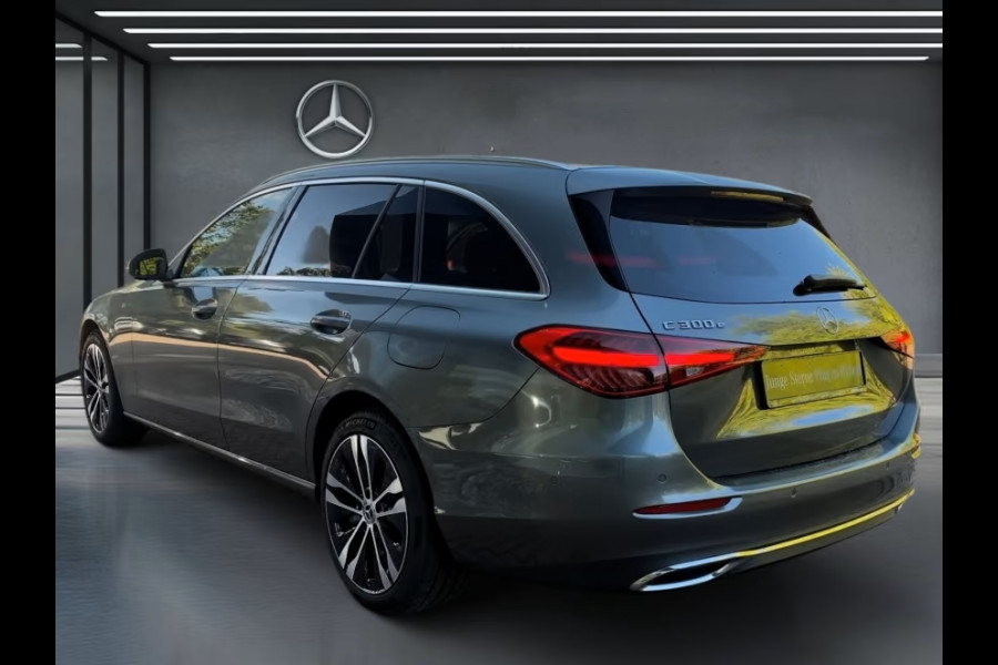 Mercedes-Benz C-Klasse Estate 300e T AVANTGARDE ** LED, PANO, TREKH, MEMORY, BURMESTER, WINTER, 18-inch LMV ** Ex MB-AG - UNFALLFREI ** ** INFORMEER OOK NAAR ONZE AANTREKKELIJKE FINANCIAL-LEASE TARIEVEN **