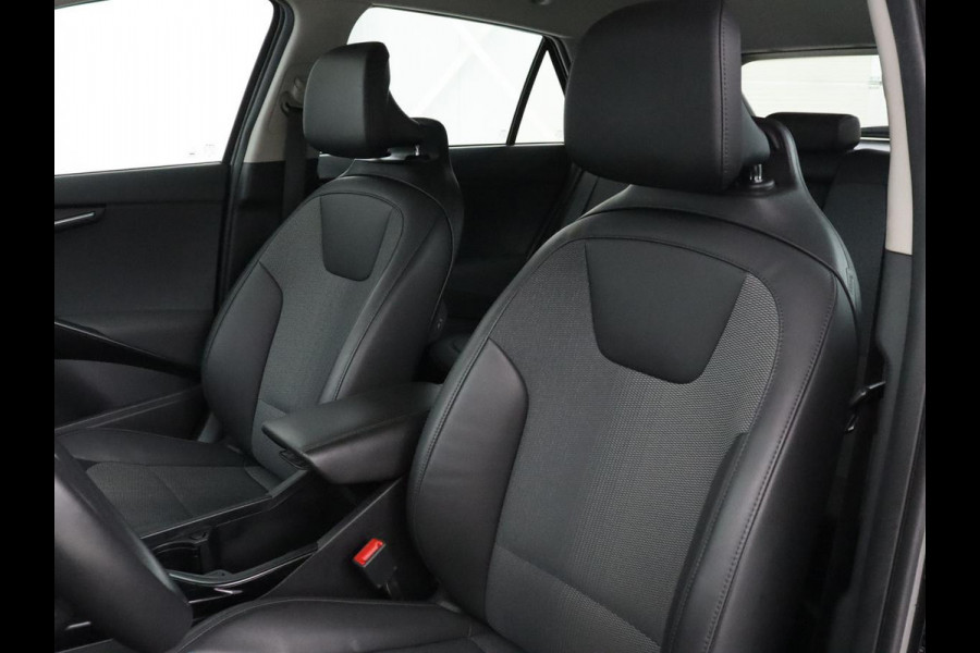 Kia Niro EV DynamicLine 64.8 kWh | SOH 95,4% | Half leder | Adaptive cruise | Trekhaak | Camera | Park assist | Climate control | Carplay | Full LED