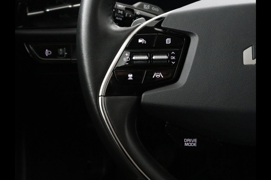 Kia Niro EV DynamicLine 64.8 kWh | SOH 95,4% | Half leder | Adaptive cruise | Trekhaak | Camera | Park assist | Climate control | Carplay | Full LED