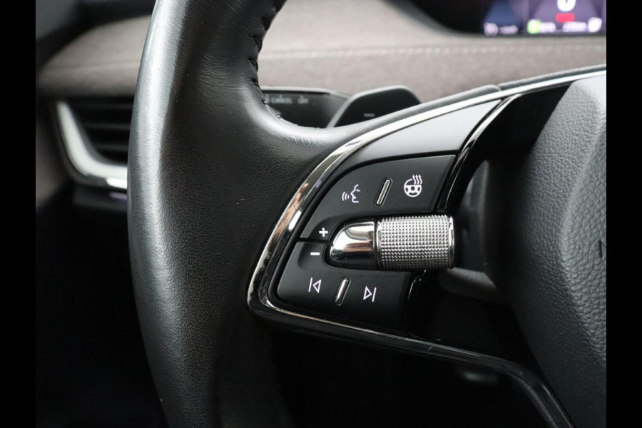 Škoda Enyaq iV 60 | SOH 91,8% | Cruise control | Stuur/stoel verwarming | Camera | Park assist | Sfeerverlichting | Climate control | Carplay