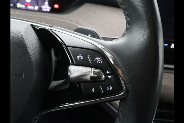 Škoda Enyaq iV 60 | SOH 91,8% | Cruise control | Stuur/stoel verwarming | Camera | Park assist | Sfeerverlichting | Climate control | Carplay