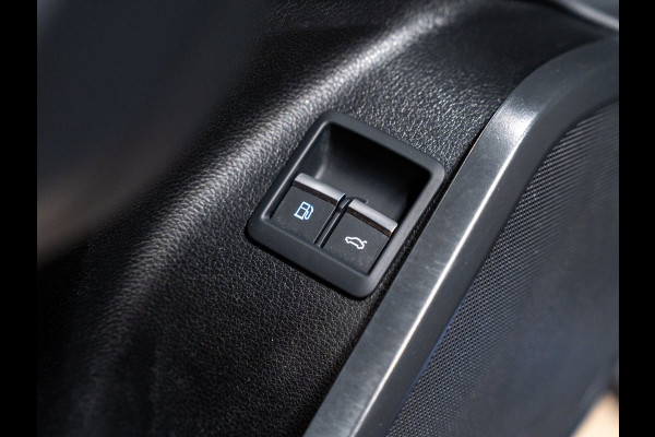 Audi Q5 50 TFSIe Quattro Advanced Edition, Virtual Cockpit, Pano, 360 Cam, Voll Led, Clima, Cruise, PDC, Navi, Voll Onderhoud