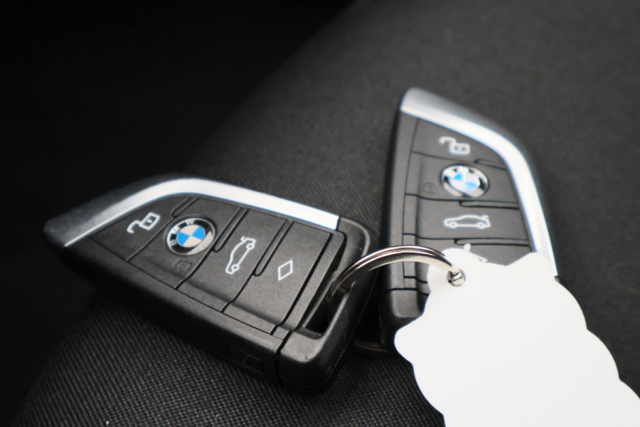BMW 1-serie 118i Eerste Eigenaar, Virtual Cockpit, Cruise, Apple Carplay, Rijstrooksensor, PDC, 16''