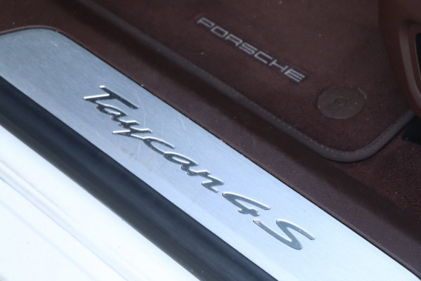 Porsche Taycan 4S Performance 84 kWh