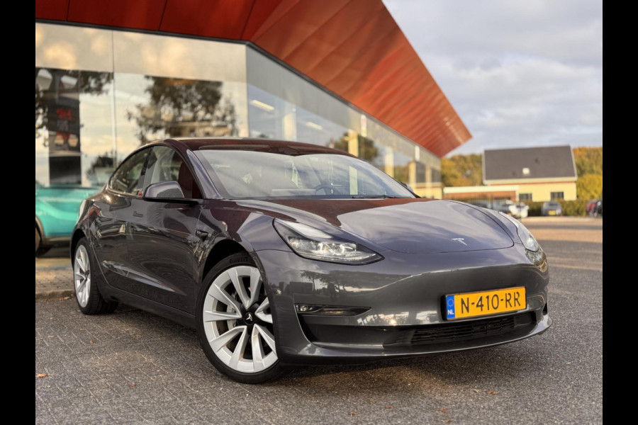 Tesla Model 3 Long Range AWD 75 kWh | SOH: 90,4% | Full Self-Driving Capability Pack | V+A stoel & stuur verwarming |