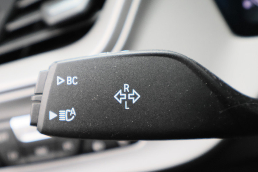 BMW 1-serie 118i Eerste Eigenaar, Virtual Cockpit, Cruise, Apple Carplay, Rijstrooksensor, PDC, 16''