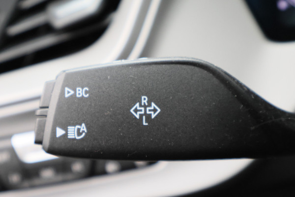BMW 1-serie 118i Eerste Eigenaar, Virtual Cockpit, Cruise, Apple Carplay, Rijstrooksensor, PDC, 16''