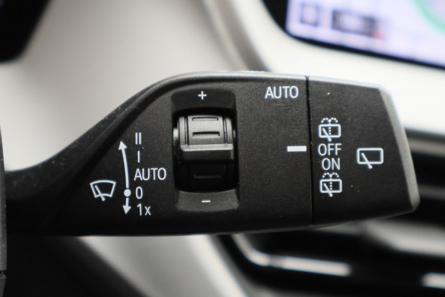 BMW 1-serie 118i Eerste Eigenaar, Virtual Cockpit, Cruise, Apple Carplay, Rijstrooksensor, PDC, 16''