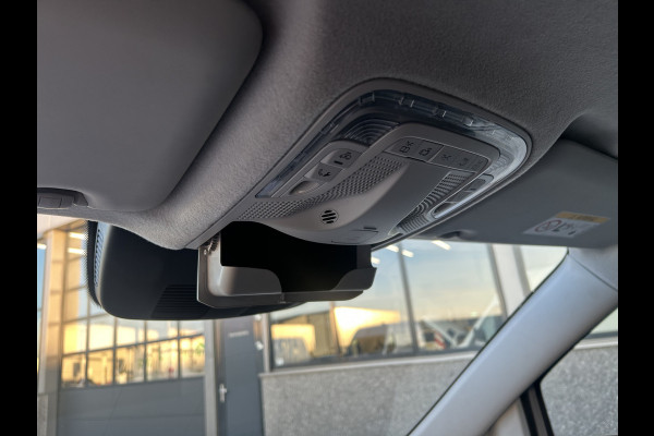 Mercedes-Benz Vito 116 CDI Lang / Automaat / Distronic / Camera / Parkeersensoren / Navigatie / Airco