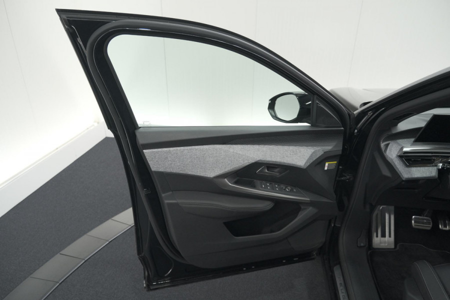 Peugeot 3008 1.2 Hybrid 136 GT | Adaptieve Cruise Control | Camera | Elektrische Kofferklep | Apple Carplay