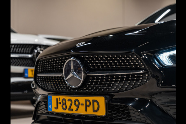 Mercedes-Benz CLA-Klasse CLA 180 AMG Line, Pano, Digi Dash, Voll Led, Apple Carplay, Android Auto, NAP, Cam, Volledig Onderhouden