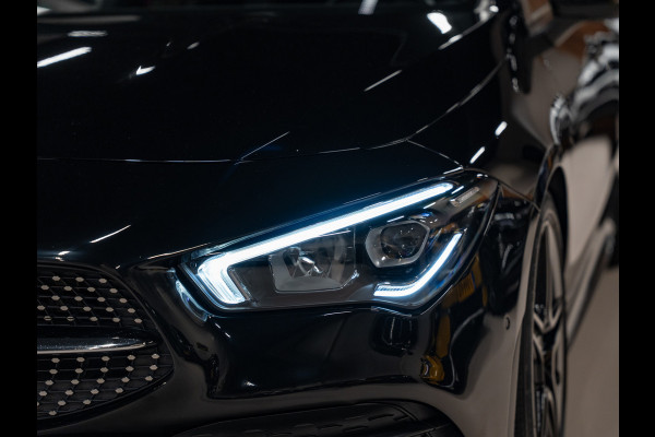 Mercedes-Benz CLA-Klasse CLA 180 AMG Line, Pano, Digi Dash, Voll Led, Apple Carplay, Android Auto, NAP, Cam, Volledig Onderhouden