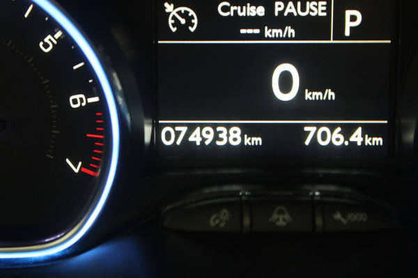 Peugeot 2008 1.2 PureTech Allure |Navi|Camera|