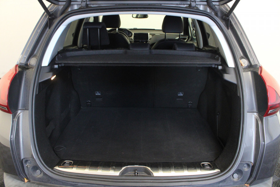 Peugeot 2008 1.2 PureTech Allure |Navi|Camera|