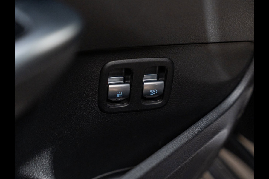 Mercedes-Benz C-Klasse Estate 300e AMG Line Business, Night Pakket, Plug-In, Ambiënte Light, Apple Carplay, Cruise, Cam, PDC, Navi