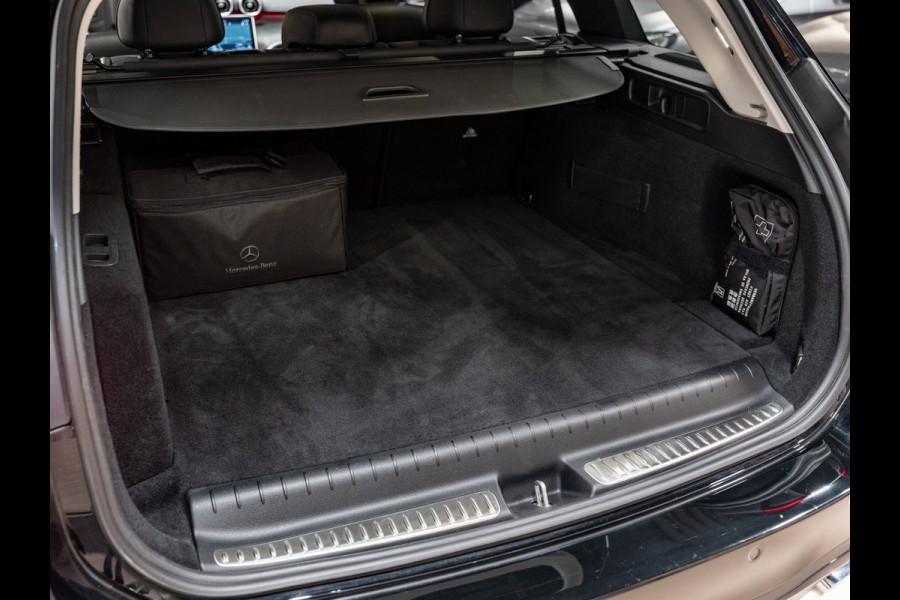 Mercedes-Benz C-Klasse Estate 300e AMG Line Business, Night Pakket, Plug-In, Ambiënte Light, Apple Carplay, Cruise, Cam, PDC, Navi