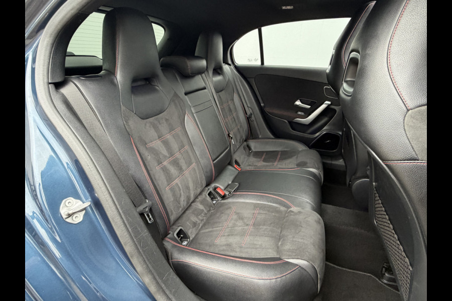 Mercedes-Benz A-Klasse 250 e Business AMG Pano Burmester Adap.Cruise Stoelverw Camera VOL!