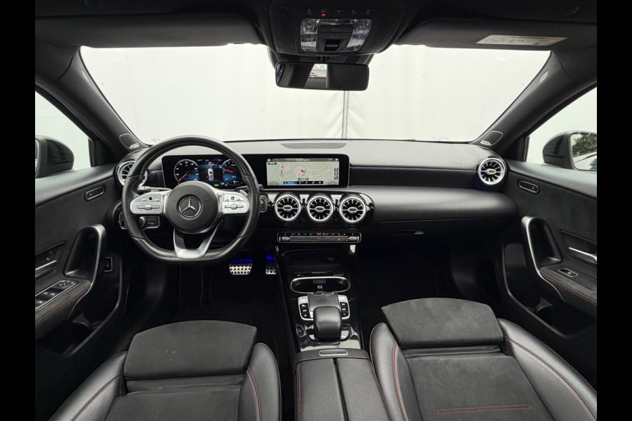 Mercedes-Benz A-Klasse 250 e Business AMG Pano Burmester Adap.Cruise Stoelverw Camera VOL!