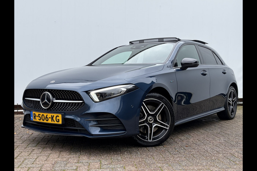 Mercedes-Benz A-Klasse 250 e Business AMG Pano Burmester Adap.Cruise Stoelverw Camera VOL!