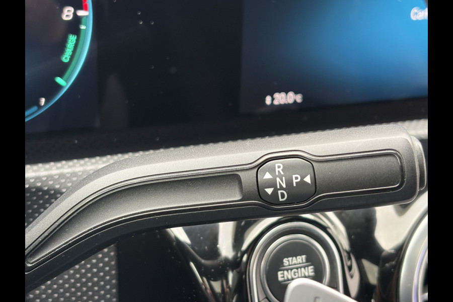 Mercedes-Benz A-Klasse 250 e Business AMG Pano Burmester Adap.Cruise Stoelverw Camera VOL!