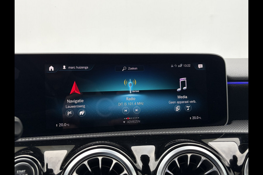 Mercedes-Benz A-Klasse 250 e Business AMG Pano Burmester Adap.Cruise Stoelverw Camera VOL!
