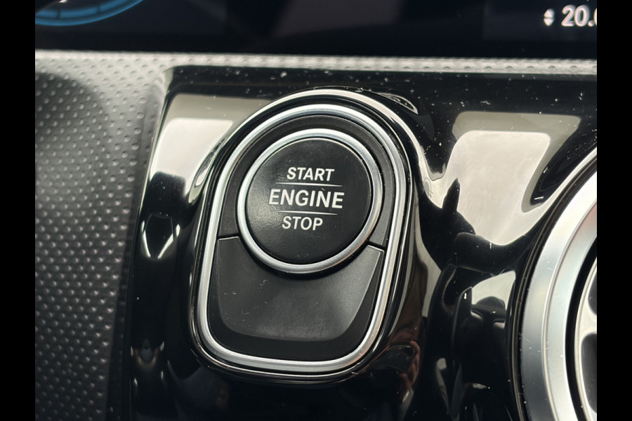 Mercedes-Benz A-Klasse 250 e Business AMG Pano Burmester Adap.Cruise Stoelverw Camera VOL!